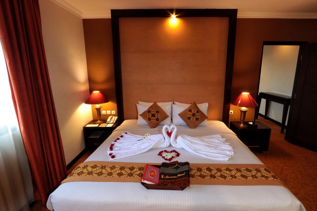 Semesta Heritage Hotel & Convention Semarang Exterior foto