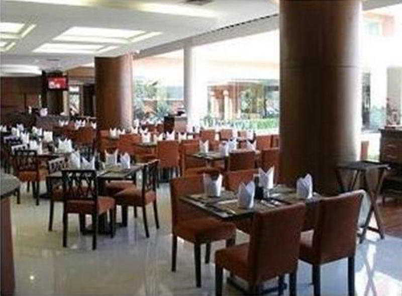 Semesta Heritage Hotel & Convention Semarang Exterior foto