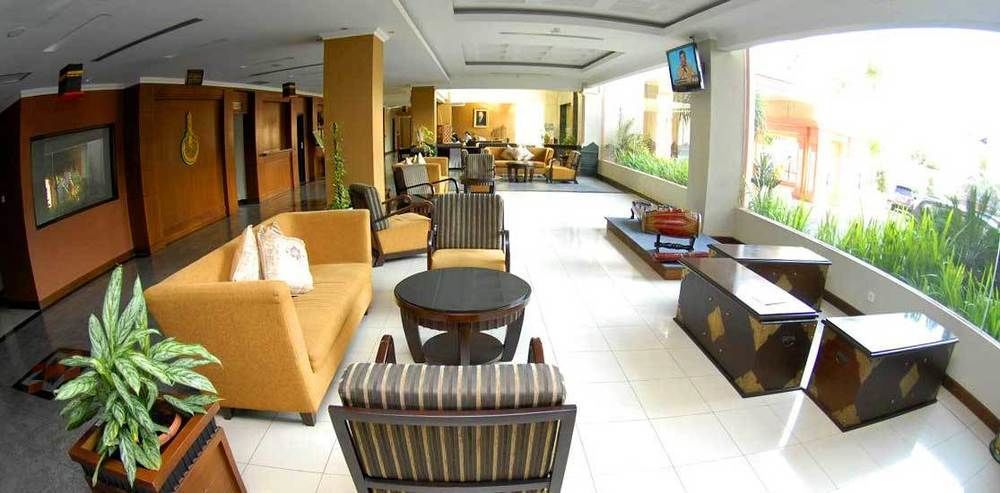 Semesta Heritage Hotel & Convention Semarang Exterior foto